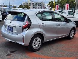 ツヤツヤピカピカ☆ボディガラスコーティング施工！！汚れが付きにくく、洗車も楽々♪撥水性も良く愛車が見違える程です！