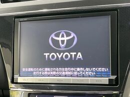 【純正8型ナビ】人気の純正ナビを装備。オーディオ機能も充実しており、Bluetooth接続すればお持ちのスマホやMP3プレイヤーの音楽を再生可能！毎日の運転がさらに楽しくなります！！