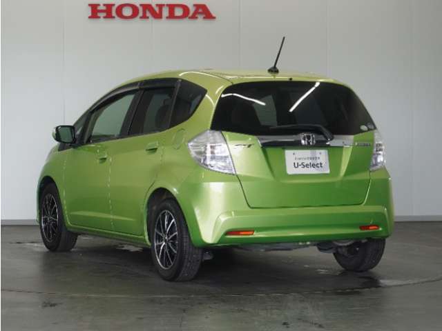 認定中古車では、厳しいHonda認定基準をクリアした厳選されたHonda認定中古車のみ、取り扱っております。「ご購入前の安心」「納車後の信頼」を車両と一緒に提供しております。