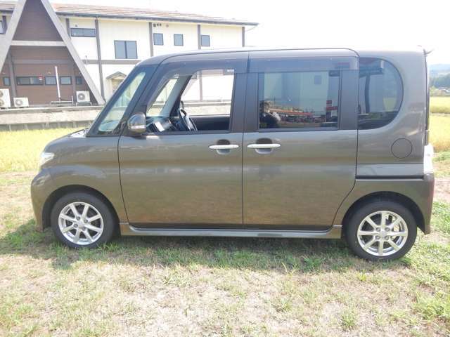 良質な中古車を多数取り揃えております☆自動車査定士も在籍しておりますので査定や買取りの際もお気軽にご相談ください♪