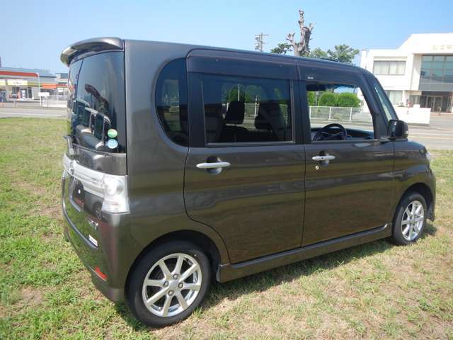 もっと車両情報が知りたい！など、どんなことでも気軽にお問合せ下さい。フリーダイヤル→0078-6002-884381