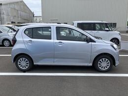 静岡ダイハツの中古車は、展示前に徹底した洗車や室内清掃を実施しております。