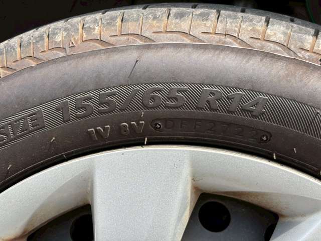 展示されるお車は、仕入担当者、商品管理センター、販売担当者等の入念なチェックを受け、基準をクリアした物件のみです。