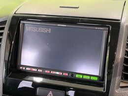 【ナビゲーション】使いやすいナビで目的地までしっかり案内してくれます。各種オーディオ再生機能も充実しており、お車の運転がさらに楽しくなります！！