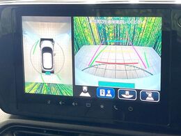 【全方位モニター用カメラ】専用のカメラにより、上から見下ろしたような視点で360度クルマの周囲を確認することができます☆死角部分も確認しやすく、狭い場所での切り返しや駐車もスムーズに行えます。