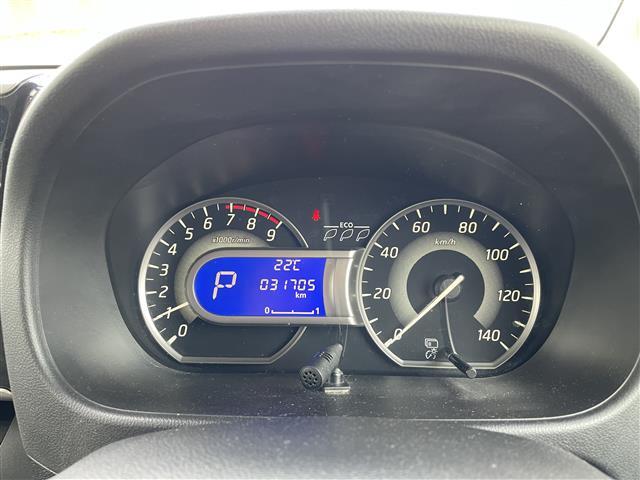 【　メーター　】メーターまわりも鮮やかに照らし出され、デザイン、安全性ともにバッチリですね！