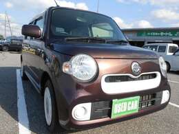 ボディーカラーはプラムブラウンクリスタルマイカ（R59）です。