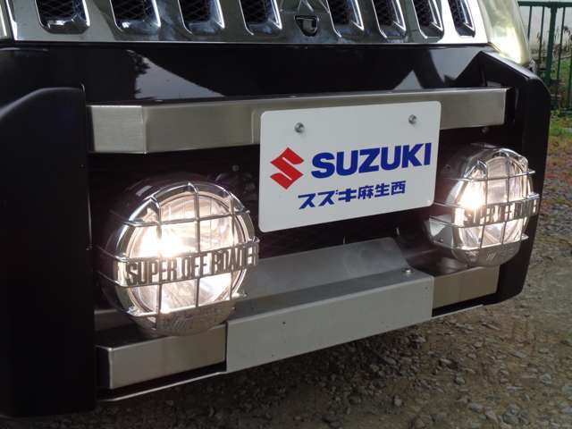 迫力のフェイス！大型オフロードタイプフォグランプ付きです！！