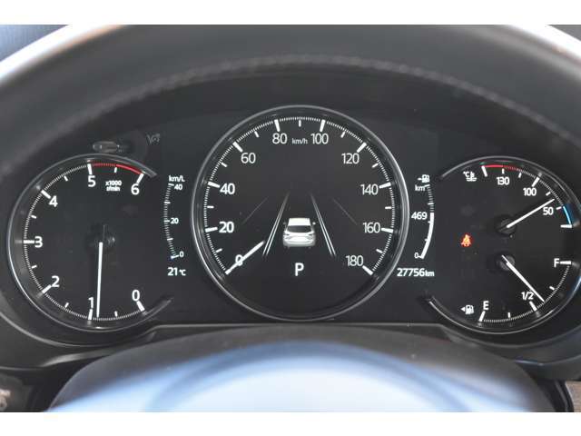 納車後1年間、走行距離無制限の安心保証付き。当社でメンテナンスを受けていた安心の車両です。