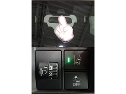 ホンダが推し進める総合先進安全装備のホンダセンシング搭載！　ミリ波レーダーと単眼カメラで衝突や車線はみだしなどが予測されるとセンサーが警告。　ヒューマンエラーを高度先進技術が補完してくれます。