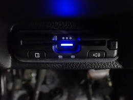 デザインスッキリのビルトイン『ETC』！高速道路の特典はもちろん、キャッシュレスなので料金所では徐行するだけで通過可能です！