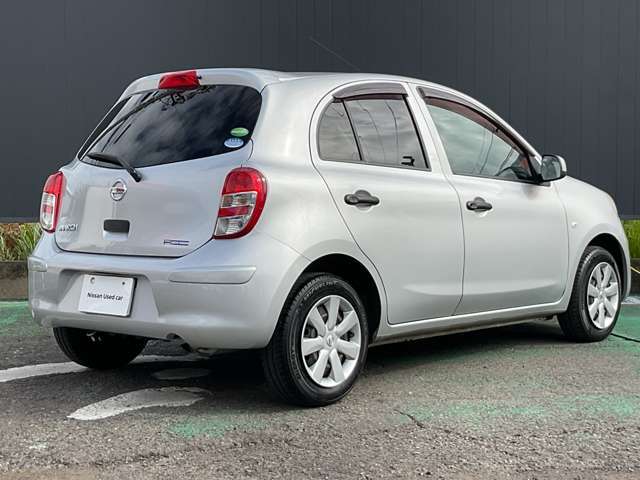 この度は弊社在庫車両をご覧頂き、誠にありがとうございます。「安心・信頼・満足」をお届けするNISSAN　U-CARS　店の愛知日産　カーパレス小牧です。