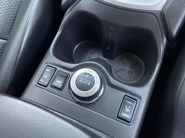 シートヒーターも冬場に大活躍です！