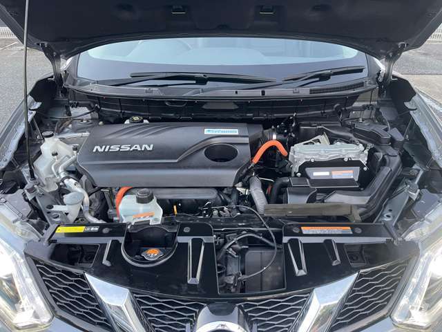 エンジンルームもきれいな状態となっております！