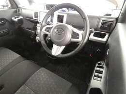 視界も広々で見晴らしの良い運転しやすいコックピットです。