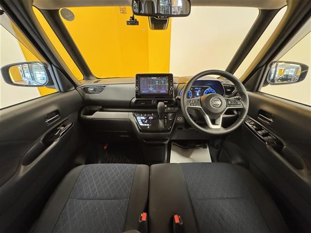 【　前席全体　】全方位で視界が広く、高い目線で運転しやすいです♪
