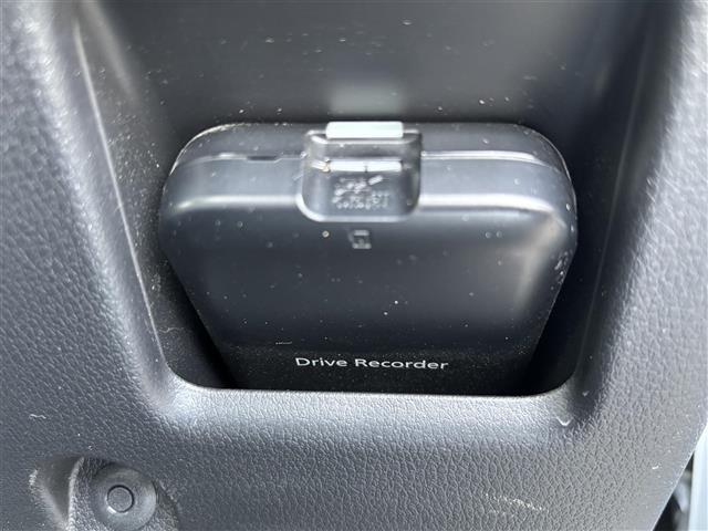 安心の全車保証付き！（※部分保証、国産車は納車後3ヶ月、輸入車は納車後1ヶ月の保証期間となります）。その他長期保証(有償)もご用意しております！※長期保証を付帯できる車両には条件がございます。