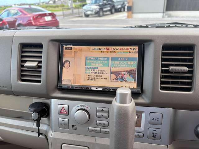 ワンセグTV付き社外ナビです。