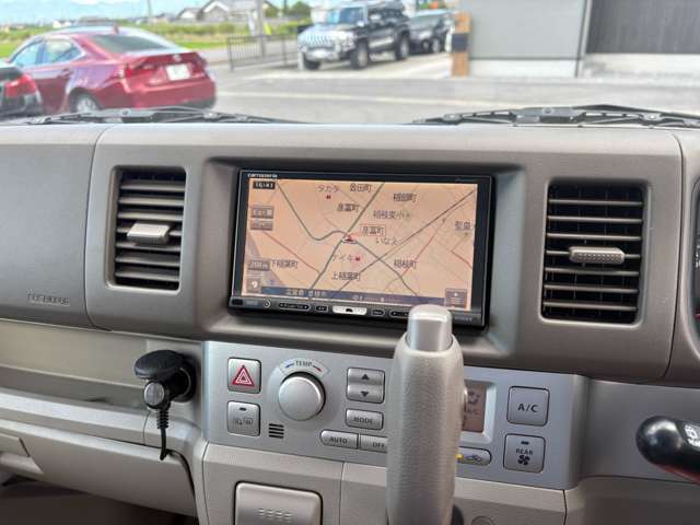ナビも起動します。新型ナビへの変更等承ります。