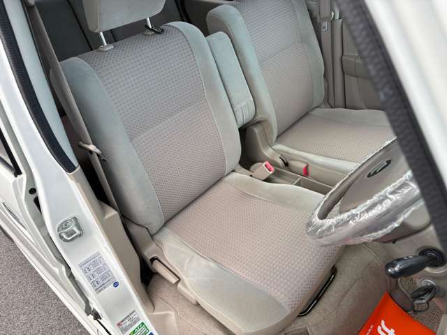 若干の、運転席シートに乗り降り時の使用感は有ります。