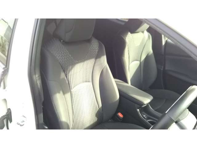 全車専門スタッフによる内装クリーニング、外装磨きを実施しており、見えない細かい部分まで気を使っております。是非、一度お客様自身の目で確かめて頂けたらと思います。