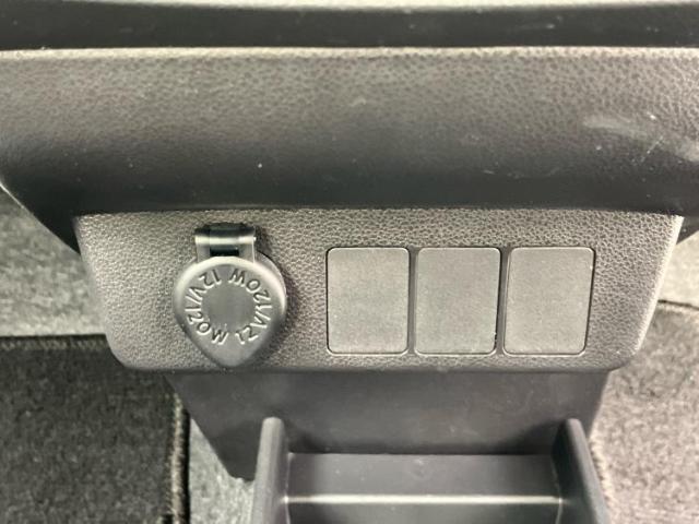 国産車から輸入車まで多様なお客様のニーズのお応えできるように、全国規模で豊富な在庫展開！車のことならWECARSへ！