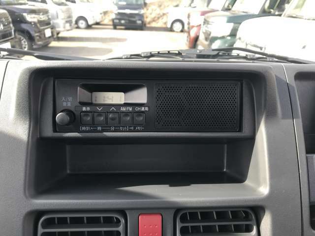 こちらのお車にはラジオ機能のみついています！
