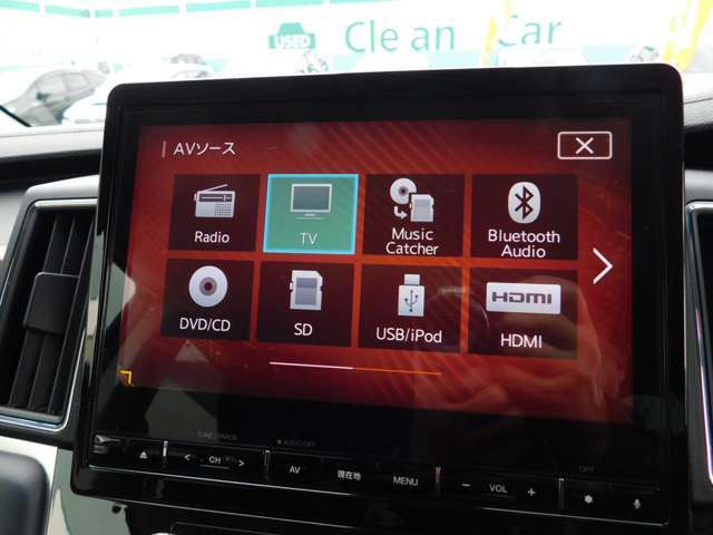純正10.1型ナビゲーション大画面で見やすくドライブが楽しくなります。