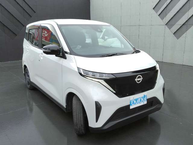 ボディカラー：パールホワイト