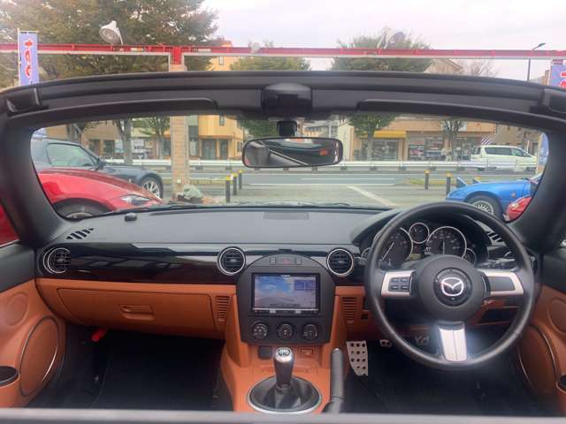 （屋根が開けば人生が変わる）（シアワセ家族のカタチ）をテーマに、車探しをされる方がワクワクするお車を多くたくさんご用意しております！何か気になるお車を発見したら、すぐにお電話にてお問い合わせ下さい♪