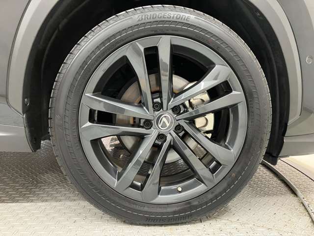 点検・整備を行った後、納車前の最終点検では、「納車前確認シート」を発行します。安心して乗り始めていただけます！