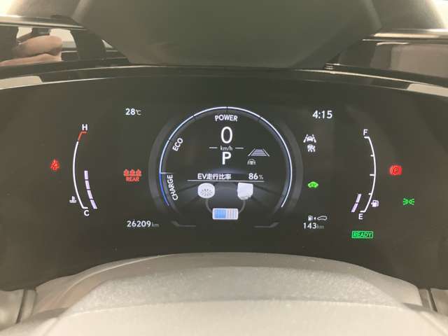 納車前に法定点検を行います。部品の点検・交換を実施し、エンジンオイル・エンジンオイルフィルター・ワイパーゴムは必ず交換しています。