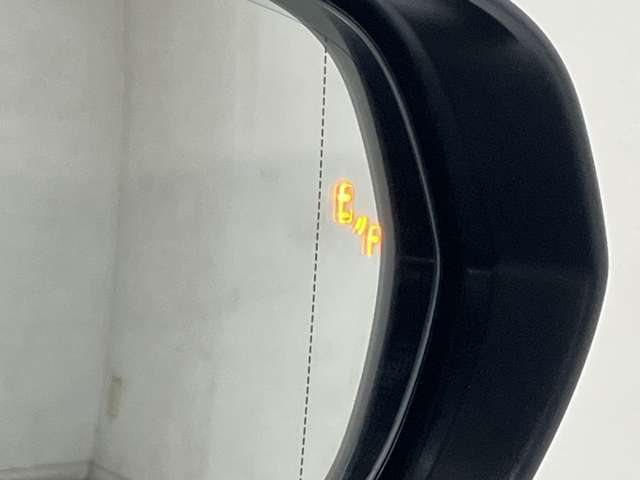店舗在庫の車両となりますので、ご契約後書類等滞りがなければ4週間前後で、ご納車が可能です。CPO【認定中古車】のロケーター販売（全国のレクサス店でご購入できるシステム）は除きます。