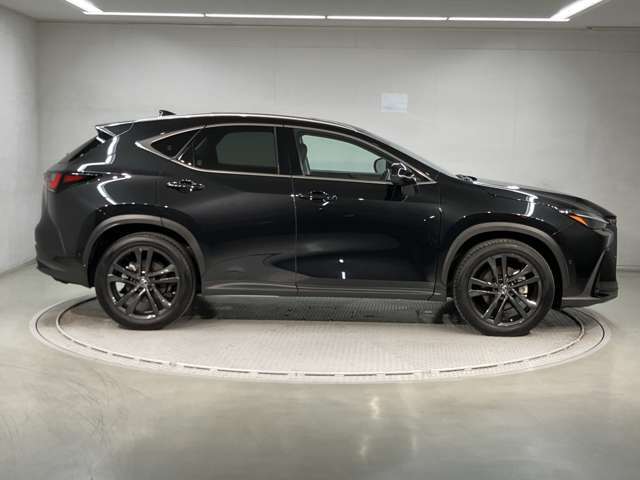 【CPOとは】～Certified Pre-Owned～厳しいレクサス基準をクリアした認定中古車をさします。
