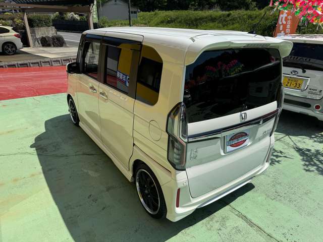 基本保証としては長期の6ヶ月・6，000km保証が付きます。多くの項目をしっかり点検整備し、交換が必要と判断した部品は交換し納車致しますので、安心してお乗り頂けます。長期の保証期間は自信の表れです。