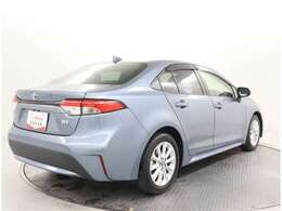 セダンタイプでトランクスペースも広々です。