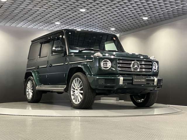 弊社はすべて正規認定中古車です。それは、世の中に存在する数ある中古車の中でも、メルセデス独自の厳しい基準をクリアした高品質な中古車です。