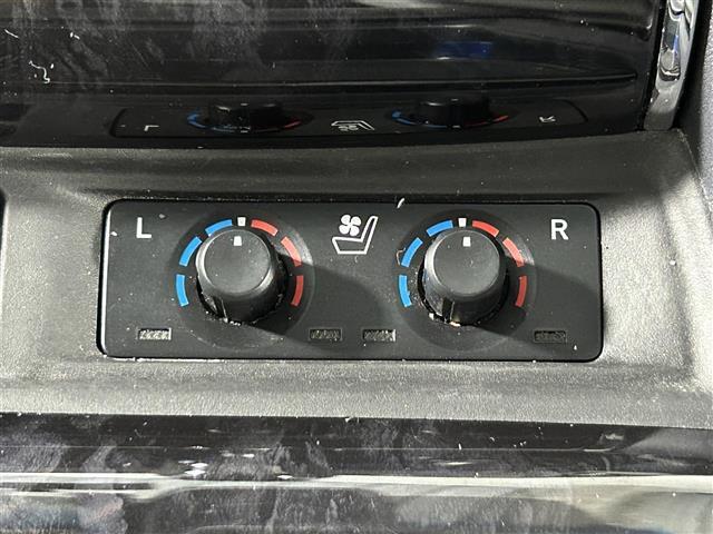 【運転席操作部】快適なドライブを楽しむための機能が装備されています！運転席から触れるので、使いやすいです！除菌プランいれていただくと、さらに清潔で安心していただけます！