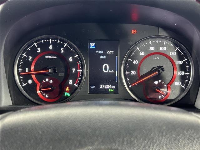【スピードメーター】メーターがシンプルで見やすく運転しやすいですね！