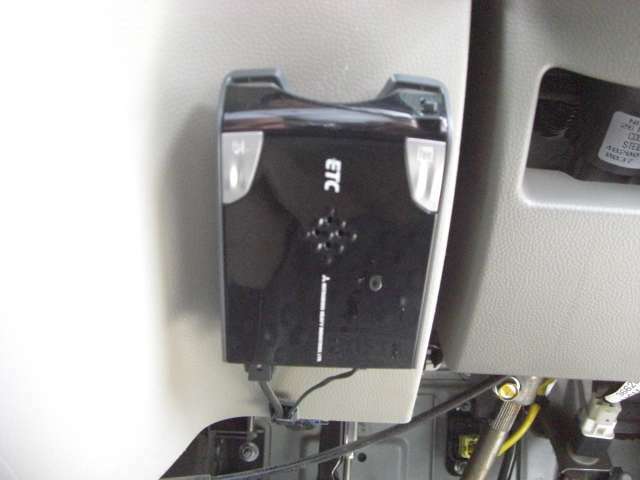 ドライブレコーダー　社外ナビゲーション　ワンセグTV　ETC　キーレスエントリー　ハイルーフ　ユーザー買取車　両側スライドドア　電動ドアミラー　ハイマウントストップランプ　リアキャプテンシート