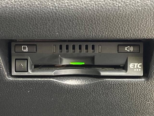 【ETC】高速道路の料金所をストレスなく通過！話題のスポットやサービスエリアに多い「スマートIC」利用時は必須のアイテムです。当店でセットアップを実施、ご納車当日からすぐにご利用いただけます！