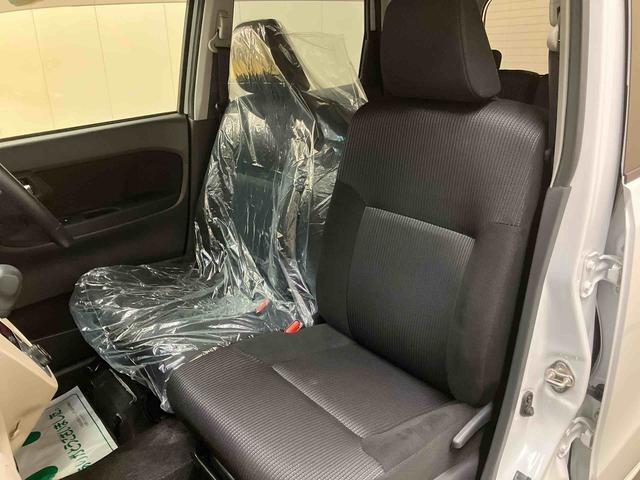 助手席から運転席への移動もスムーズにできます