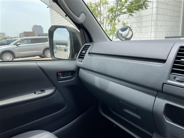 修復歴のある車は販売いたしませんのでご安心ください。厳格な検査をクリアした安心できるお車をご提案させていただきます。※万が一修復歴があった場合は契約の解除等に応じます