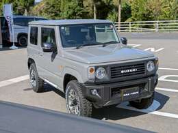 大人気の弊社オリジナルフロントグリル装着してます♪