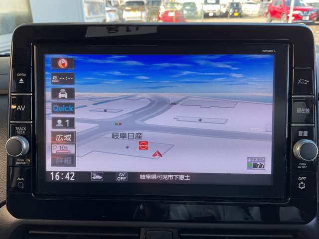 日産純正カーナビゲーション（MM320D-L）