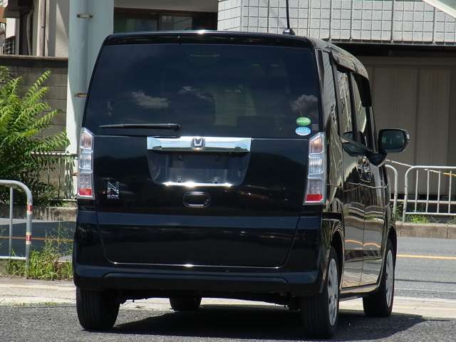 電車でお越しの場合、最寄の駅は市営地下鉄東西線の小野駅です。　JR東海道線の山科駅（京都駅より1駅東）から市営地下鉄に乗り換えて頂くのがスムーズです。
