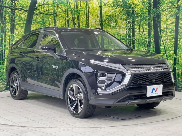 高透明度のガラス皮膜で撥水はもちろん、上質なツヤ・光沢を実現。紫外線や酸性雨から大切な愛車を保護し、色あせ・劣化を防止。「弾スプラッシュコート」、「弾プリミッサコート」からお選びいただけます。