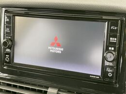 【純正ナビ】人気の純正ナビを装備しております。ナビの使いやすさはもちろん、オーディオ機能も充実！キャンプや旅行はもちろん、通勤や買い物など普段のドライブも楽しくなるはず♪
