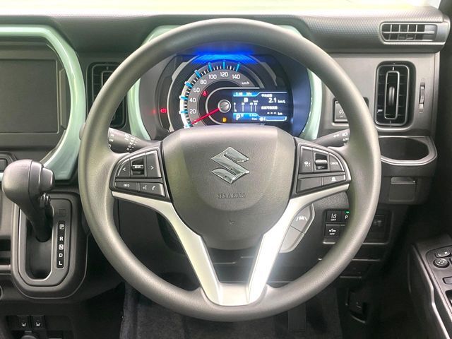 【ステアリングスイッチ】運転中、前方から目線をそらすことなく、オーディオ等の操作が可能な便利機能！安心＆快適なドライブを演出してくれます♪