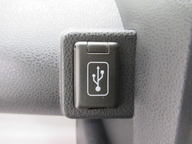 ダイハツ認定中古車は、「車両状態証明書」「約60項目の徹底点検・整備」「内装の徹底清掃と洗浄」「1年間無償保証（車両本体価格30万円以下の車両は3ヶ月または3000kmの保証）」が全車に付いています。